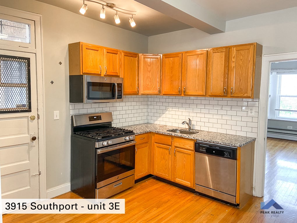 3915-17 N. Southport Ave. 3915-17 N. Southport Ave., Chicago, IL 60613 - Leasing by Cross Street